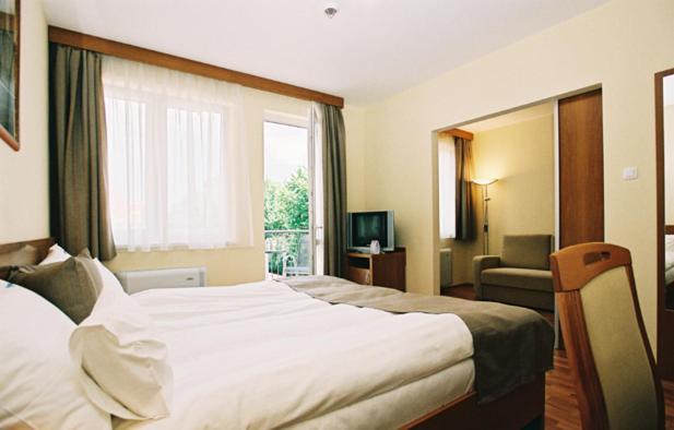 Panorama Wellness Apartman Hotel Hajduszoboszlo Room photo