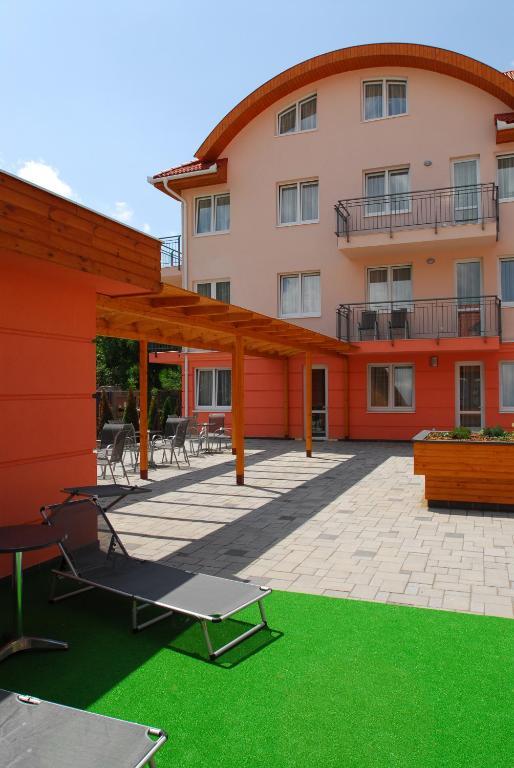 Panorama Wellness Apartman Hotel Hajduszoboszlo Room photo